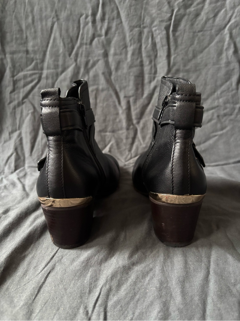 Coach Black Leather Ankle Boots with wooden heel and gold details - Picture 5 of 9